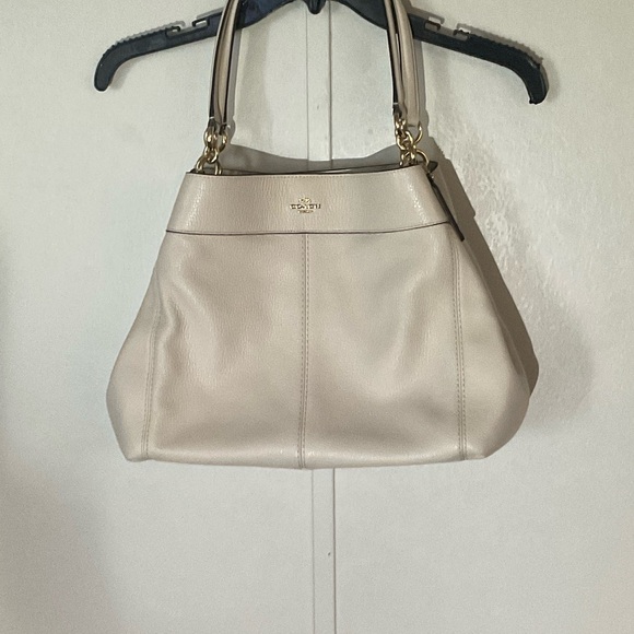 Coach Handbags - Coach  Leather Bag